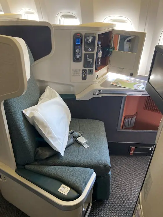 american airlines business class